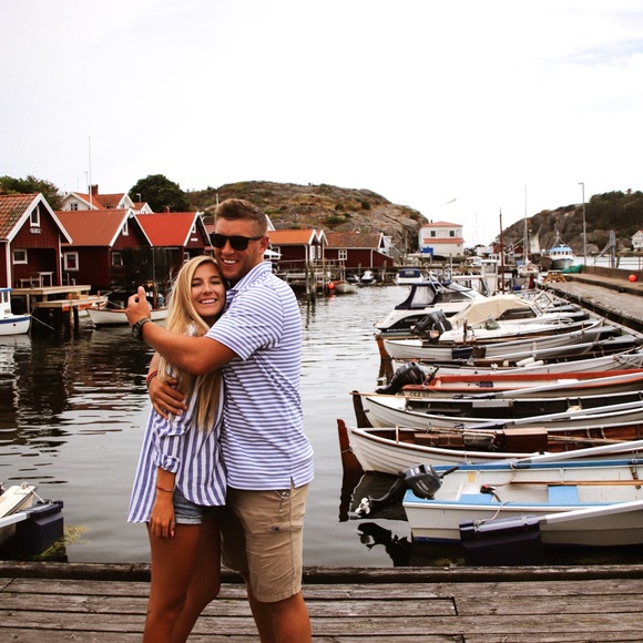 Meet your Posher, Hannah - Picture 2 of 5